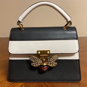 LA FESTIN Bee Buckle handbag